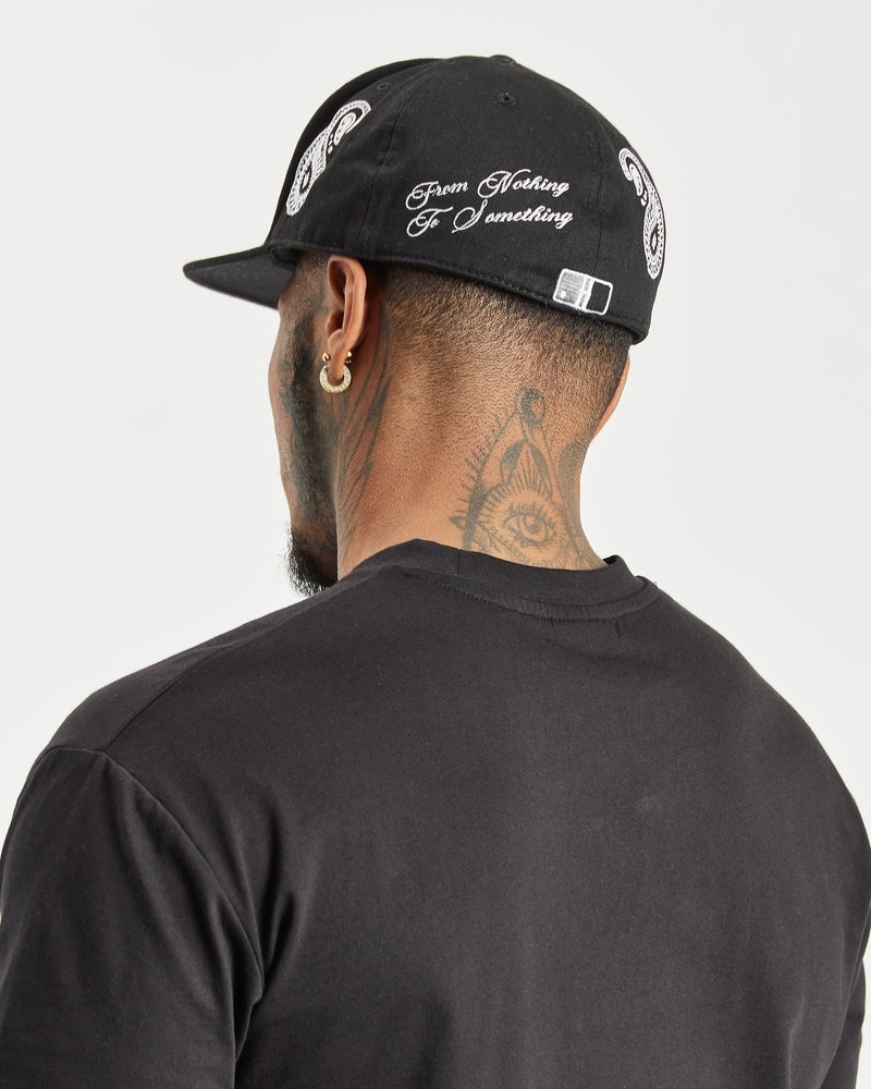 Hoodrich OG Motif Fitted Hatt Herr Svarta | 91028-DVEK